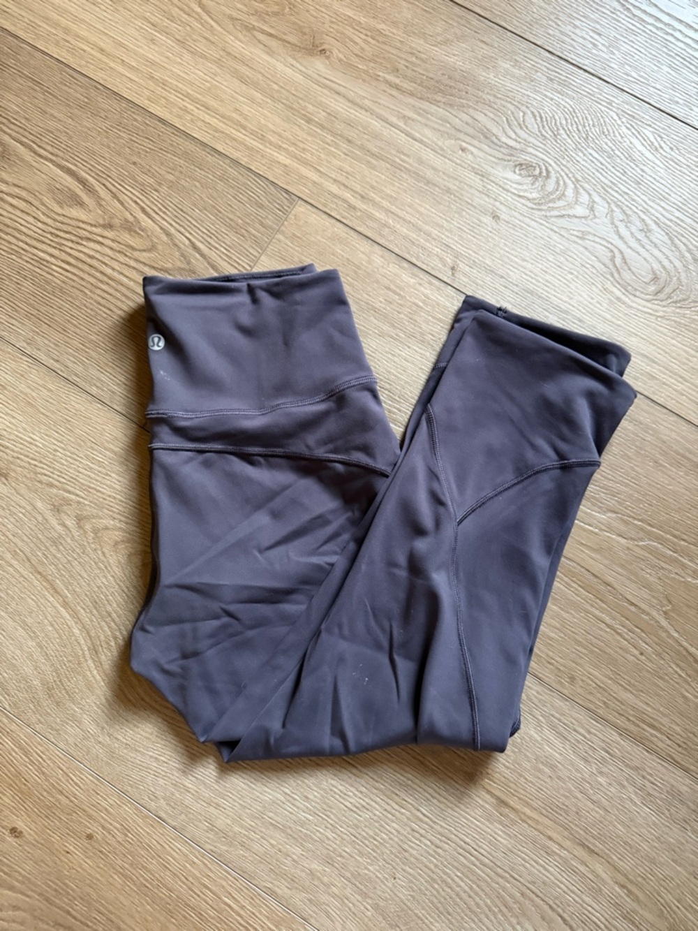 lululemon athletica Women's cropped align Leggings